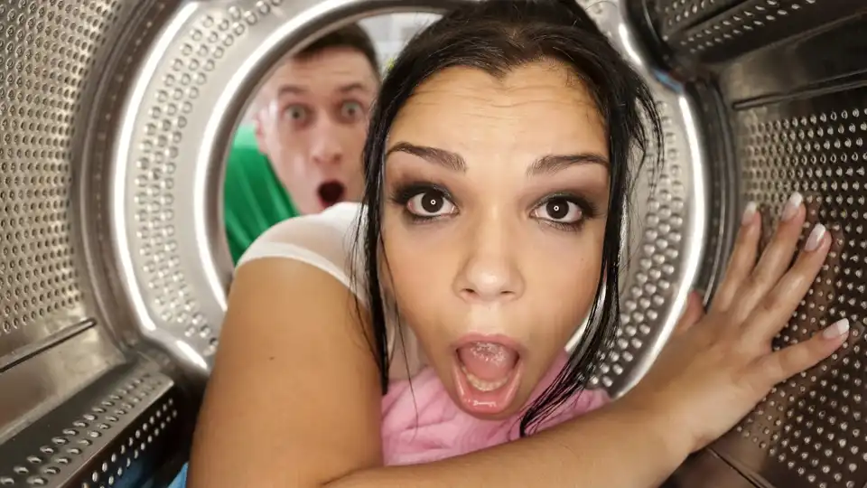 Brazzers – BrazzersExxtra – Sticky Situations! The Best Of Getting Stuck